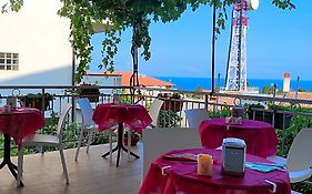 B&B Leonida